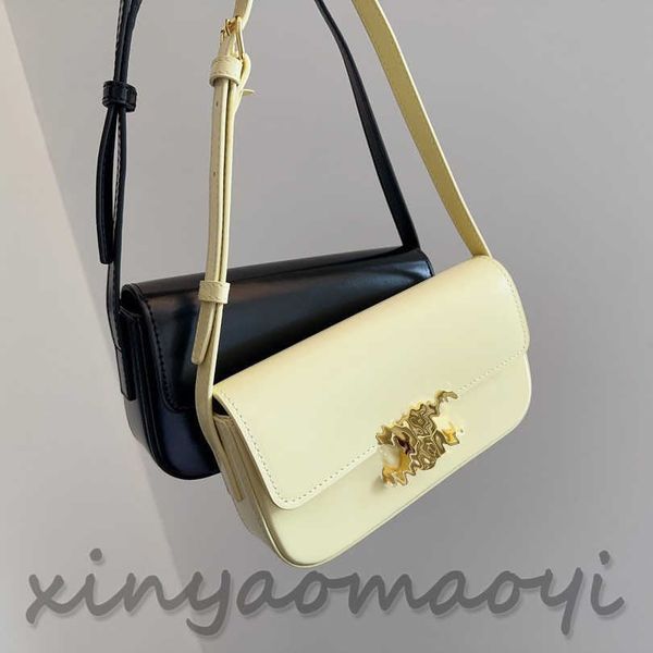 original arc de triomphe armpit bag middle ancient long chain cowhide french stick tofu one shoulder messenger 799861
original arc de triomphe armpit bag middle ancient long chain cowhide french stick tofu one shoulder messenger 799861