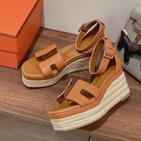 summer barefoot height luxury designer shoe thick bottom high heels sandals genuine leather solid color fashionhemp fashion sandals 35-41 si, Black
summer barefoot height luxury designer shoe thick bottom high heels sandals genuine leather solid color fashionhemp fashion sandals 35-41 si, Black