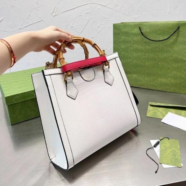 Totes designer bag luxurys handbags the tote bag crossbody designer bags shoulder bag Bamboo handle Genuine Leather Green Pink White lady bag Artsy Designer Handbag, Grey
Totes designer bag luxurys handbags the tote bag crossbody designer bags shoulder bag Bamboo handle Genuine Leather Green Pink White lady bag Artsy Designer Handbag, Grey