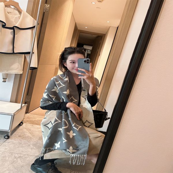 2023ss winter scarf women cashmere lady stoles design print female warm shawls and wraps thick reversible scarves blanket, Blue;gray
2023ss winter scarf women cashmere lady stoles design print female warm shawls and wraps thick reversible scarves blanket, Blue;gray