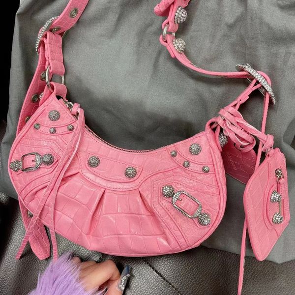 genuine leather satchel clutch travel bags womens crossbody mens purses hobo bags lady luxury handbag designer shoulder bags fashion le cago
genuine leather satchel clutch travel bags womens crossbody mens purses hobo bags lady luxury handbag designer shoulder bags fashion le cago