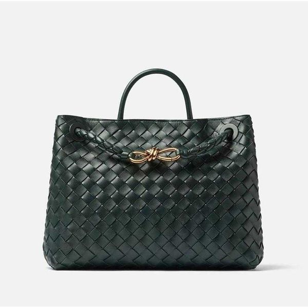 2023 designer andiamo new bag botegas woven purse women's b versatile v fashion genuine leather casual one shoulder diagonal straddle h
2023 designer andiamo new bag botegas woven purse women's b versatile v fashion genuine leather casual one shoulder diagonal straddle h