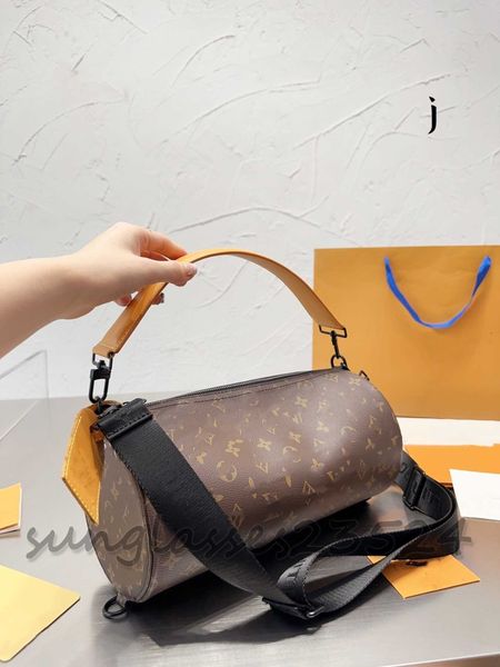 luxury designer loop bag croissant bags shoulder hobo designer baguette underarm handbag crossbody metal chain collection
luxury designer loop bag croissant bags shoulder hobo designer baguette underarm handbag crossbody metal chain collection