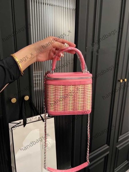 designer handbag c bag vine woven women's bag grass portable basket new small fragrance makeup box one shoulder crossbody trendy 7a q41
designer handbag c bag vine woven women's bag grass portable basket new small fragrance makeup box one shoulder crossbody trendy 7a q41