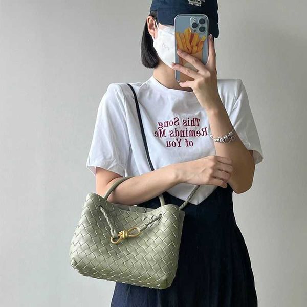 designer andiamo bag botegas purse same high-grade woven handbag commuting high-capacity tote one shoulder portable cross body women's
designer andiamo bag botegas purse same high-grade woven handbag commuting high-capacity tote one shoulder portable cross body women's