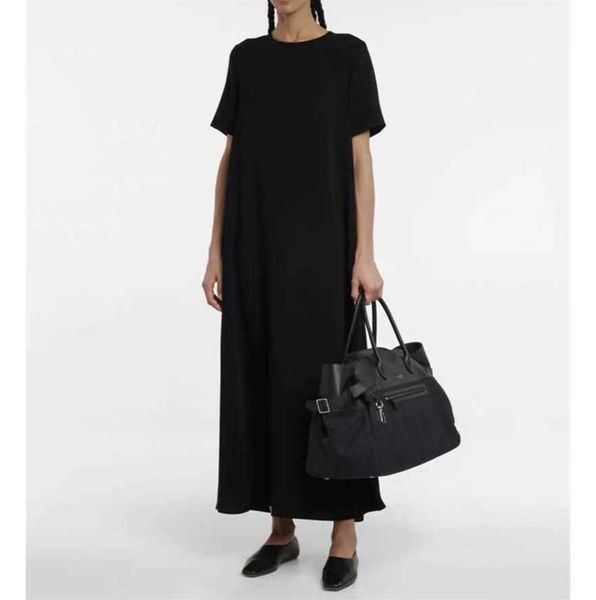 leather bags designer margaux 17 nylon collar large capacity commuter versatile handbag tote bagclassic tote bag the row european and americ
leather bags designer margaux 17 nylon collar large capacity commuter versatile handbag tote bagclassic tote bag the row european and americ