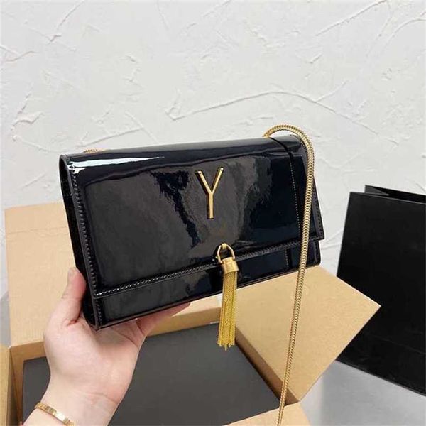 manners messenger shoulder bags luxury chain bag women designer fashion hardware tassel crossbody light leather purse handbags 221216
manners messenger shoulder bags luxury chain bag women designer fashion hardware tassel crossbody light leather purse handbags 221216