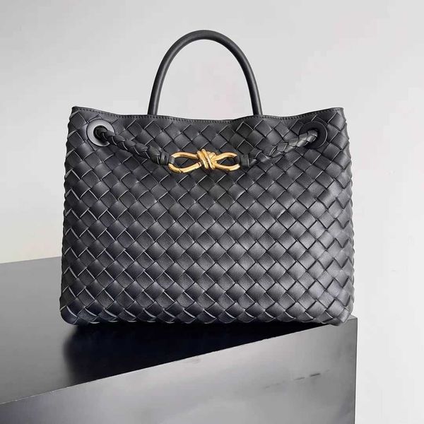 designer andiamo bag botegas purse 2023 new sheepskin woven women's handheld diagonal straddle one shoulder intreciato small handbag xq
designer andiamo bag botegas purse 2023 new sheepskin woven women's handheld diagonal straddle one shoulder intreciato small handbag xq