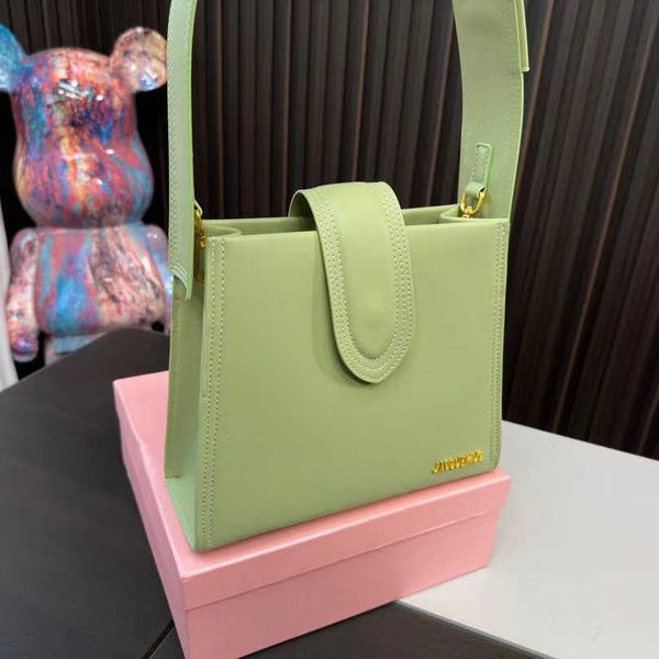 classic lady qualiy designer handbags ladies jacquemes bags high women summer handbag end women's handheld one shoulder crossbody korea
classic lady qualiy designer handbags ladies jacquemes bags high women summer handbag end women's handheld one shoulder crossbody korea