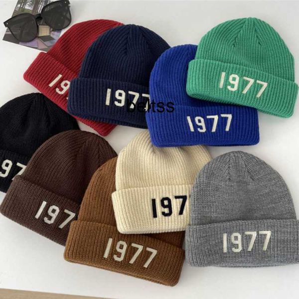 23s trendy brand 1977 letter embroidered knitted hat double layer insulation versatile cold hat ins wool hat for autumn and winter, Blue;gray
23s trendy brand 1977 letter embroidered knitted hat double layer insulation versatile cold hat ins wool hat for autumn and winter, Blue;gray
