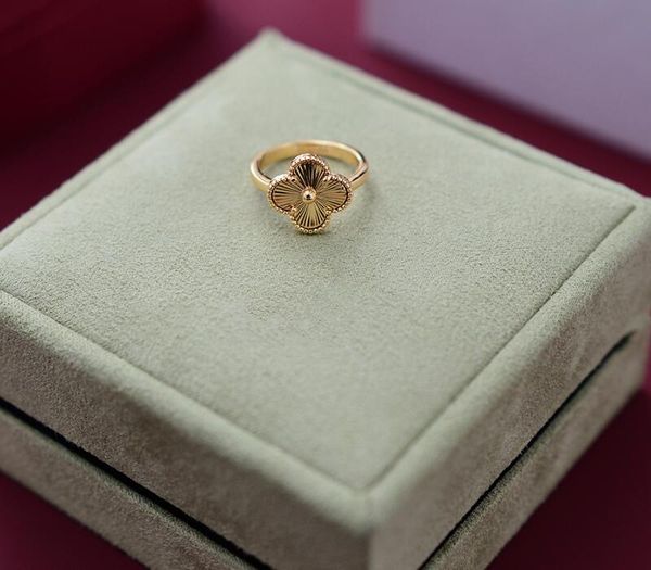 realfine888 3a rings vanca vintage wedding ring iconic luxury designer jewelry for woman with box size 6-9, Slivery;golden
realfine888 3a rings vanca vintage wedding ring iconic luxury designer jewelry for woman with box size 6-9, Slivery;golden