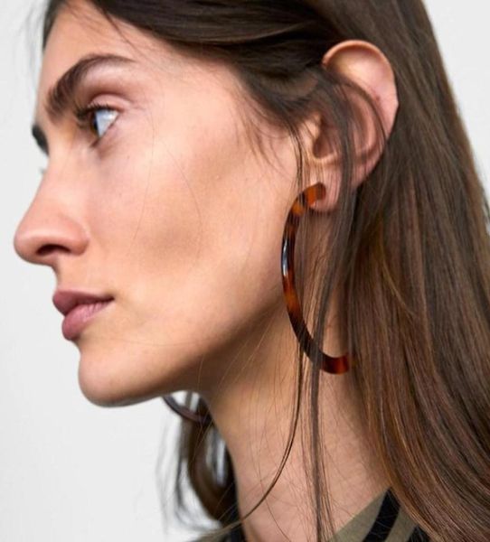 trendy round acrylic hoop earrings women big large circle brincos bijoux statement holiday jewelry party gifts huggie7544884, Golden;silver
trendy round acrylic hoop earrings women big large circle brincos bijoux statement holiday jewelry party gifts huggie7544884, Golden;silver