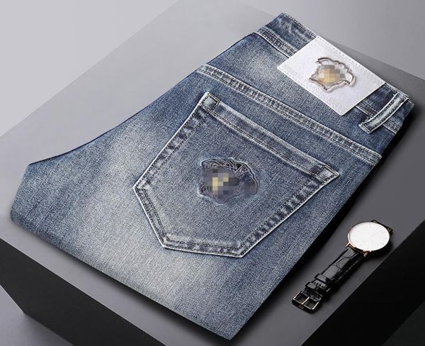2022 new designer men039s jeans winter slim fit stretch straight embroidery jean for mens business famous classic casual men lo9755627, Blue
2022 new designer men039s jeans winter slim fit stretch straight embroidery jean for mens business famous classic casual men lo9755627, Blue