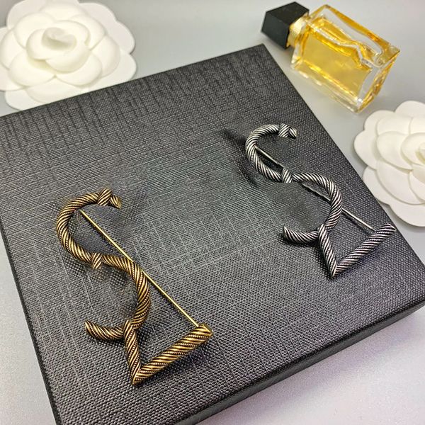 antique classic simple brooch women branded luxury vintage copper alphabet skeleton 925 silver twisted rope antique copper pin accessories, Gray
antique classic simple brooch women branded luxury vintage copper alphabet skeleton 925 silver twisted rope antique copper pin accessories, Gray