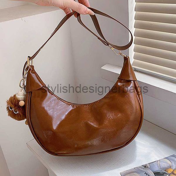 shoulder bags fashionable and trendy oil skin dumplings versatile new moon women's bag 2023 new spring niche one shoulder crossbody bag
shoulder bags fashionable and trendy oil skin dumplings versatile new moon women's bag 2023 new spring niche one shoulder crossbody bag