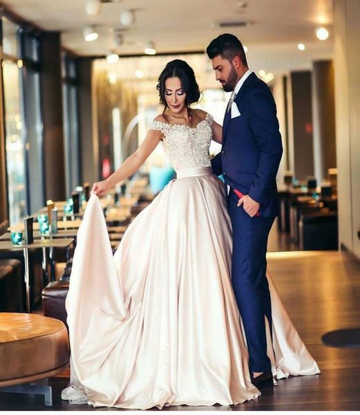 2017 off the shoulder vintage v neck lace appliques ball gown wedding dresses sleeveless floor length wedding bridal gowns1168265, White
2017 off the shoulder vintage v neck lace appliques ball gown wedding dresses sleeveless floor length wedding bridal gowns1168265, White