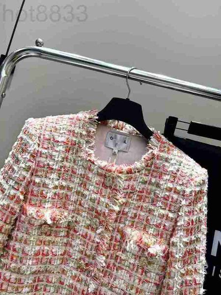 women's jackets designer early autumn new french style fashion celebrity elegance weaving thick tweed gold button short coat ns2n, Black;brown
women's jackets designer early autumn new french style fashion celebrity elegance weaving thick tweed gold button short coat ns2n, Black;brown
