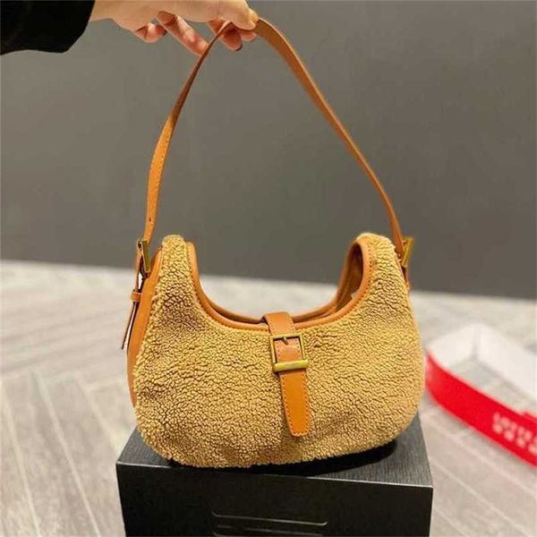 trendy ysbag shopping bags loulou lamb wool shoulder handbag winter plush tote bag designer women handle crossbody purse 220929
trendy ysbag shopping bags loulou lamb wool shoulder handbag winter plush tote bag designer women handle crossbody purse 220929