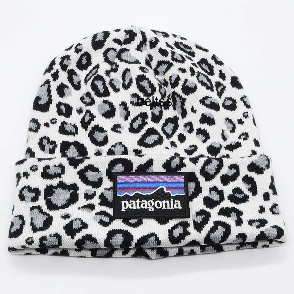 new autumn and winter pattern warm knitted hat bata fashion brand woolen hat sports pullover hat for men and women, Blue;gray
new autumn and winter pattern warm knitted hat bata fashion brand woolen hat sports pullover hat for men and women, Blue;gray