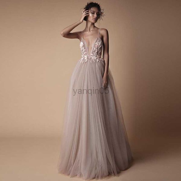 maternity dresses deep v-neck pregnant women trailing dress lace flower mesh sleeveles suspender dress p pgraphy props female banquet hkd230, White
maternity dresses deep v-neck pregnant women trailing dress lace flower mesh sleeveles suspender dress p pgraphy props female banquet hkd230, White