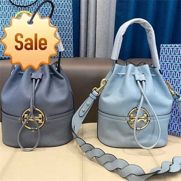 luxurys tb bags designer handbag shoulder bags crossbody bag tote new classic bucket bags fadeless hardware wear-resistant litchi pattern.to
luxurys tb bags designer handbag shoulder bags crossbody bag tote new classic bucket bags fadeless hardware wear-resistant litchi pattern.to