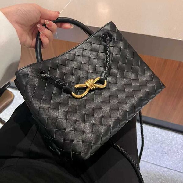 cowhide bag botegas purse layer designer andiamo for women spring/summer 2023 new fashion versatile woven handbag one shoulder crossbody tre
cowhide bag botegas purse layer designer andiamo for women spring/summer 2023 new fashion versatile woven handbag one shoulder crossbody tre