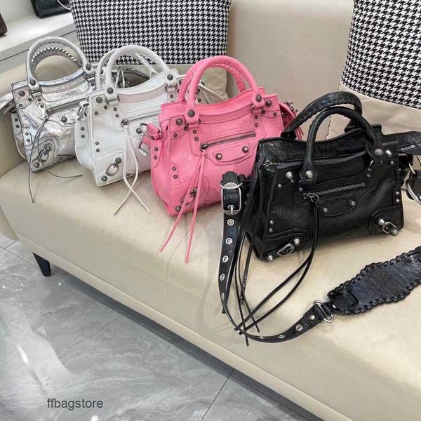 cagole evening designer bag girl cool bags le neocagole women's elephant oil wax cowhide one shoulder crossbody rivet spice girl handba
cagole evening designer bag girl cool bags le neocagole women's elephant oil wax cowhide one shoulder crossbody rivet spice girl handba