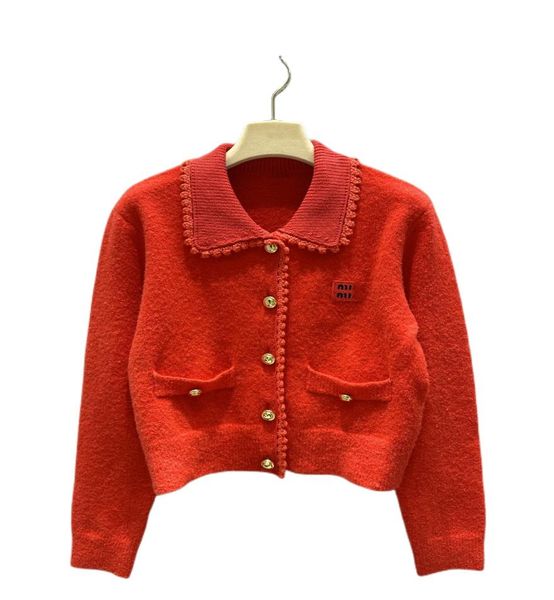 autumn and winter new style christmas and new year atmosphere big red sweater coat small lapel double pockets6287675, White;black
autumn and winter new style christmas and new year atmosphere big red sweater coat small lapel double pockets6287675, White;black