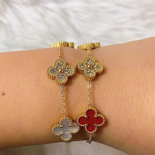 van clover bracelet net red five flowers four-leaf clover double-sided titanium steel bracelet does not fade fashion korean small luxury gif, Golden;silver
van clover bracelet net red five flowers four-leaf clover double-sided titanium steel bracelet does not fade fashion korean small luxury gif, Golden;silver