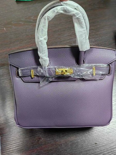 8a quality h ermes brikis designer handbags cowhide lychee pattern bag genuine leather fashionable womens trendy handbag one shoulde with re
8a quality h ermes brikis designer handbags cowhide lychee pattern bag genuine leather fashionable womens trendy handbag one shoulde with re