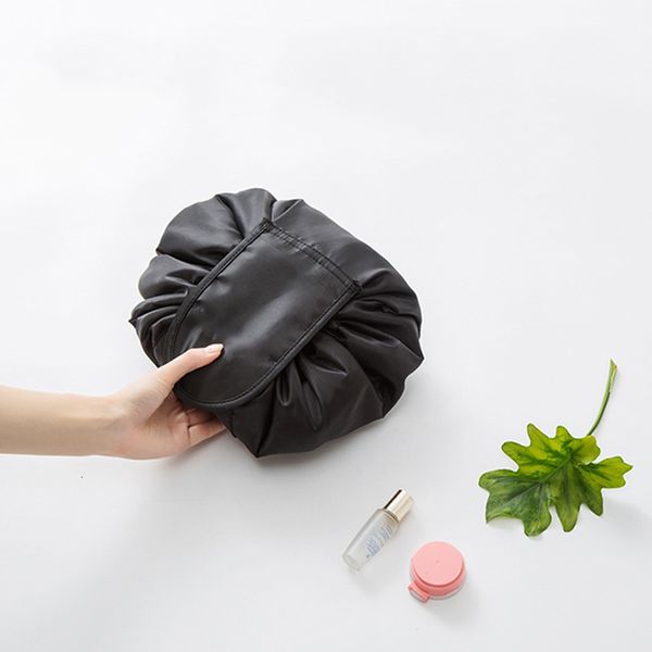 cosmetic bags cases makeup organizer pouch portable lazy person cosmetic bag travel simple cosmetic bag large capacity draw rope to receive
cosmetic bags cases makeup organizer pouch portable lazy person cosmetic bag travel simple cosmetic bag large capacity draw rope to receive