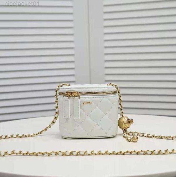 2023 designer cc fashion channel bags style gold ball box bag small gold ball chain bag cross body small square bag mini mouth red bag chang
2023 designer cc fashion channel bags style gold ball box bag small gold ball chain bag cross body small square bag mini mouth red bag chang