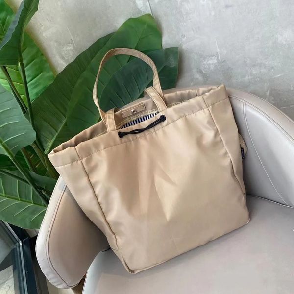 designer crossbody bag men's and women's fashion shoulder bag women's canvas nylon handbag
designer crossbody bag men's and women's fashion shoulder bag women's canvas nylon handbag