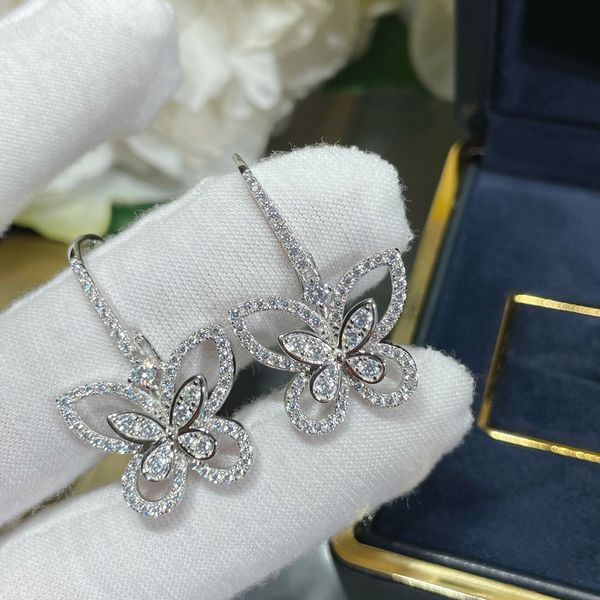 luxury full diamond cutout butterfly earrings fashion all-in-one women's designer earrings 925 silver jewelry wedding anniversary gift
luxury full diamond cutout butterfly earrings fashion all-in-one women's designer earrings 925 silver jewelry wedding anniversary gift