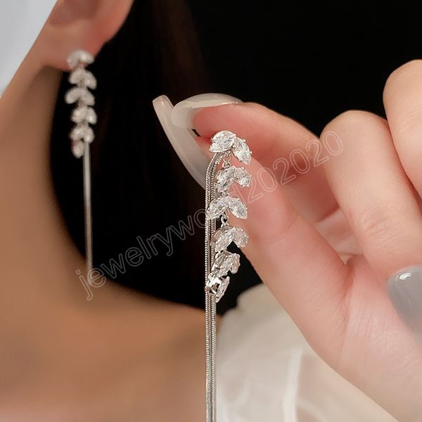inlaid rhinestone wheat chain earrings for women temperament versatile drop earrings fashion design jewelry party gift, Silver
inlaid rhinestone wheat chain earrings for women temperament versatile drop earrings fashion design jewelry party gift, Silver