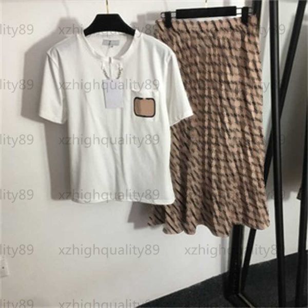 women fashion two piece dress set designer t-shirt suits chain embellished single pocket short sleeve t shirt high waist pleated half skirt, White
women fashion two piece dress set designer t-shirt suits chain embellished single pocket short sleeve t shirt high waist pleated half skirt, White