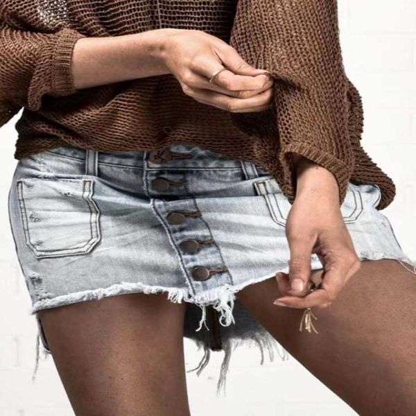 one teaspoon a trendy brand women's summer washed light blue work attire open button ultra short denim skirt, Black;gray
one teaspoon a trendy brand women's summer washed light blue work attire open button ultra short denim skirt, Black;gray