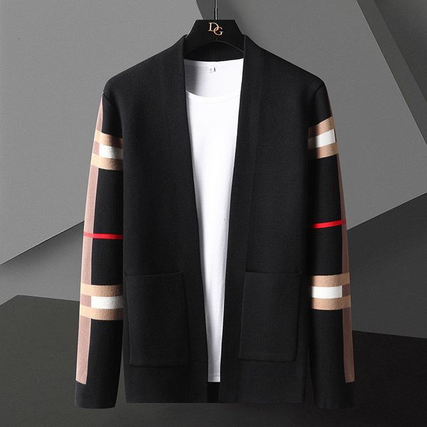 men's sweaters autumn winter designer cardigan plus size spliced color cardigan knit jacket england style pocket men cardigan fashion b, White;black
men's sweaters autumn winter designer cardigan plus size spliced color cardigan knit jacket england style pocket men cardigan fashion b, White;black