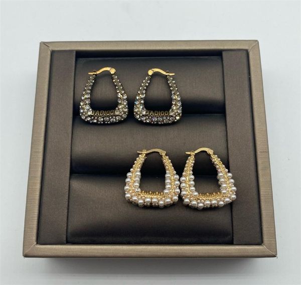 stud style letter diamond pearl net red the same fashion temperament earrings femalej4642766, Golden;silver
stud style letter diamond pearl net red the same fashion temperament earrings femalej4642766, Golden;silver