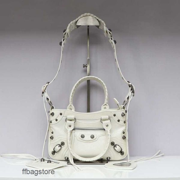 3-in-1 designer bag girl cool bags le cagole evening neocagole 23 rivet autumn locomotive women's diagonal straddle handheld tote leath
3-in-1 designer bag girl cool bags le cagole evening neocagole 23 rivet autumn locomotive women's diagonal straddle handheld tote leath