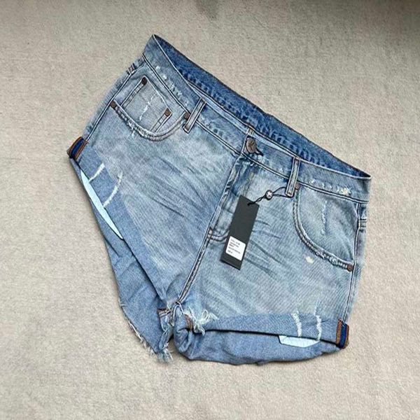 fashion brand pure original goods women's summer vintage wash hole blue curled loose denim shorts
fashion brand pure original goods women's summer vintage wash hole blue curled loose denim shorts