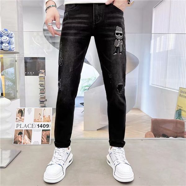 mens jeans tight black trend design man pants diamond embroidery fashion brand male elastic slim fit leggings trousers 230808, Blue
mens jeans tight black trend design man pants diamond embroidery fashion brand male elastic slim fit leggings trousers 230808, Blue