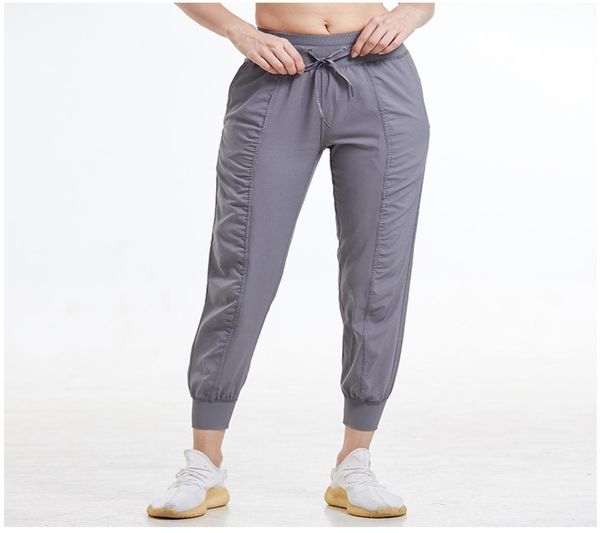 1074 gym sport relaxed lady loose yoga pants women workout joggers with pocket fitness track pants women sports wear for women gym4549644, Black;white
1074 gym sport relaxed lady loose yoga pants women workout joggers with pocket fitness track pants women sports wear for women gym4549644, Black;white