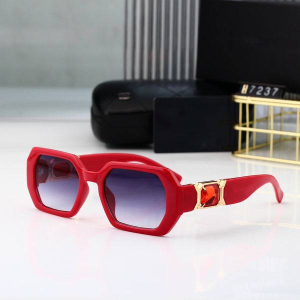 designer polarized sunglasses 7237 women men luxury sun glasses traveling sunproof adumbral goggle outdoor beach drivers eyewear brand eyegl, White;black
designer polarized sunglasses 7237 women men luxury sun glasses traveling sunproof adumbral goggle outdoor beach drivers eyewear brand eyegl, White;black