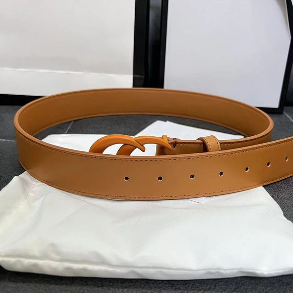 luxurys designer belt casual letter buckle business leather metal fashion needle buckle smooth leather waistband with a width of 6 color pre, Black;brown
luxurys designer belt casual letter buckle business leather metal fashion needle buckle smooth leather waistband with a width of 6 color pre, Black;brown