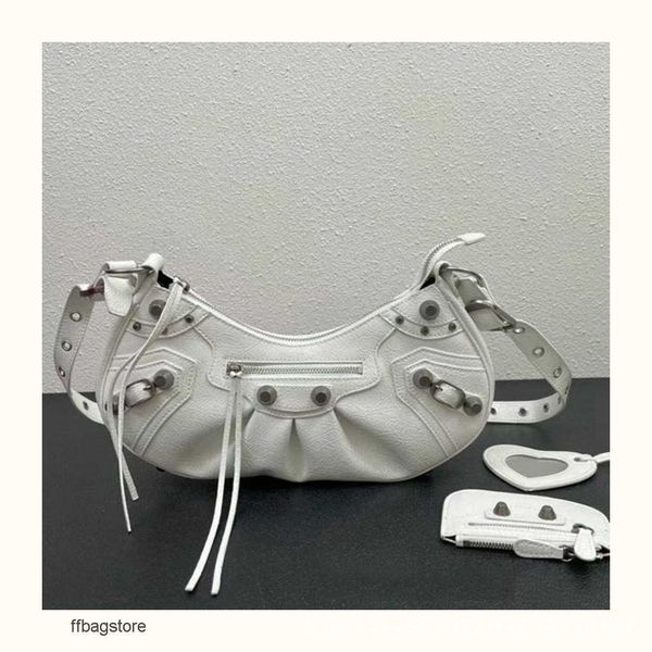 single cagole evening designer bag locomotive girl cool bags le neocagole rivet 2023 b family shoulder oblique straddle women's 3-in-1
single cagole evening designer bag locomotive girl cool bags le neocagole rivet 2023 b family shoulder oblique straddle women's 3-in-1