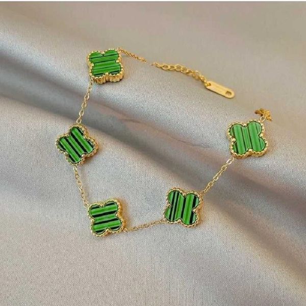 crystal charm luxury bracelet for women fashion classic four-leaf clover bracelet designer high-end electroplating 18k gold jewelry gifts 4, Golden;silver
crystal charm luxury bracelet for women fashion classic four-leaf clover bracelet designer high-end electroplating 18k gold jewelry gifts 4, Golden;silver