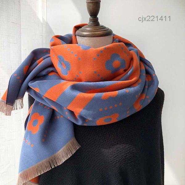 fashion flower pattern cashmere like scarfs double sided two color soft exquisite shawl ckbs, Blue;gray
fashion flower pattern cashmere like scarfs double sided two color soft exquisite shawl ckbs, Blue;gray