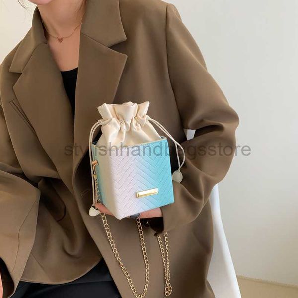 drawstring trendy women's bag 2023 new drawstring chain car sewing water bucket bag pu crossbody bag women's small bag colorful sh
drawstring trendy women's bag 2023 new drawstring chain car sewing water bucket bag pu crossbody bag women's small bag colorful sh