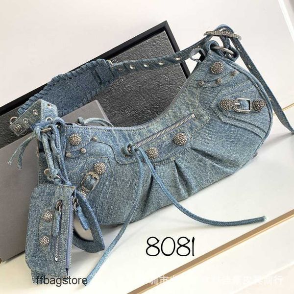 three bags bag girl cool evening le cagole designer neocagole rivet women's premium denim diamond in one locomotive half moon underarm
three bags bag girl cool evening le cagole designer neocagole rivet women's premium denim diamond in one locomotive half moon underarm